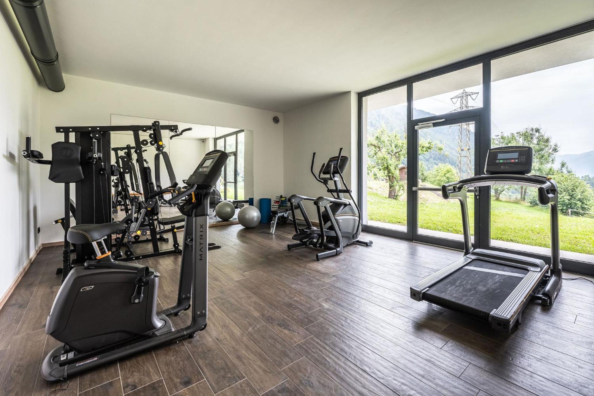 Gaia Residence Hotel Mezzana  Eksteriør billede