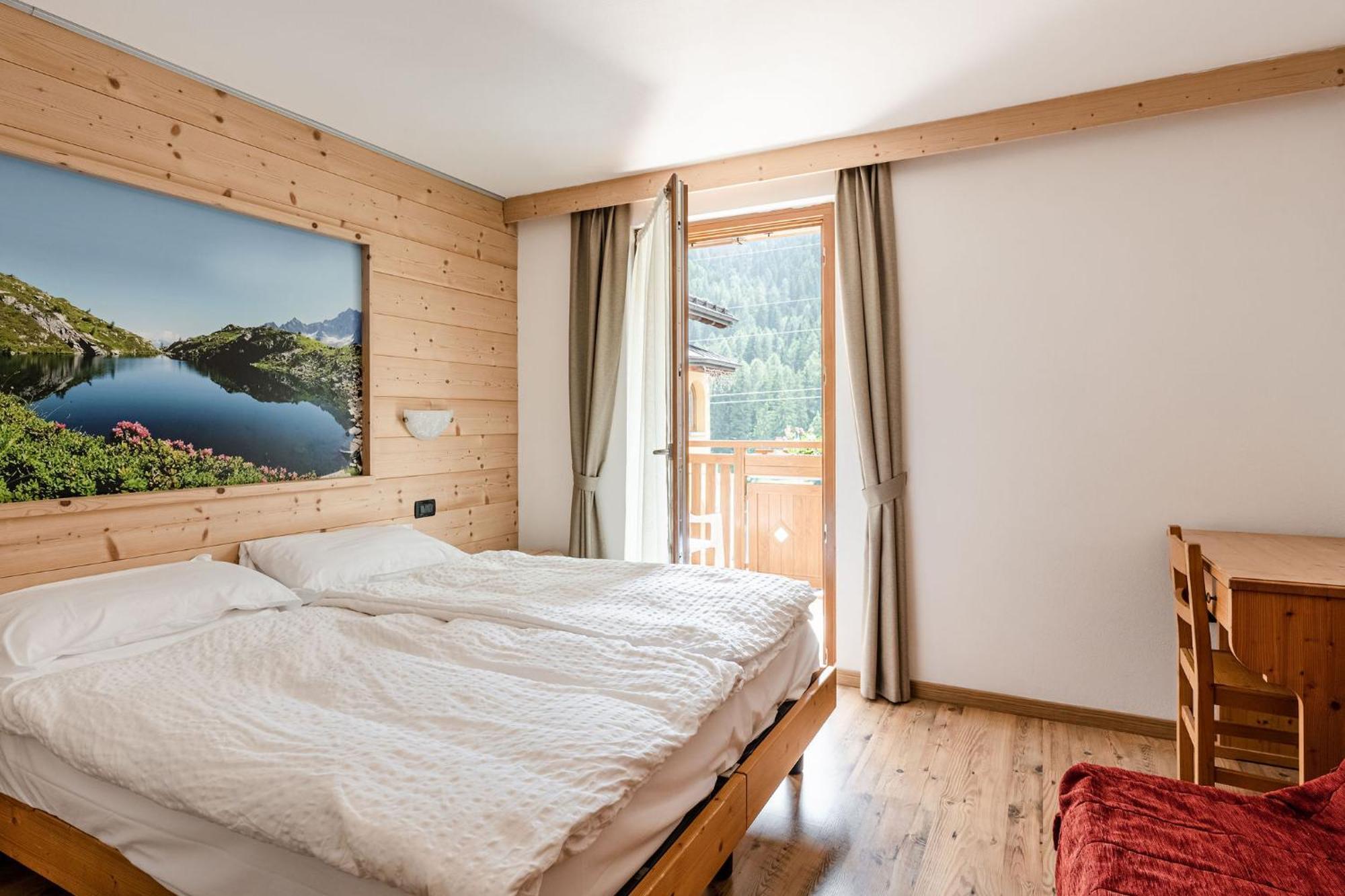 Gaia Residence Hotel Mezzana  Eksteriør billede